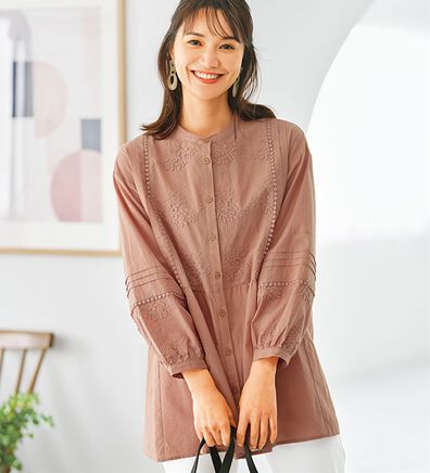 BELLUNA（ベルーナ）の「モチーフレースピンタック使いチュニック（チュニック）」