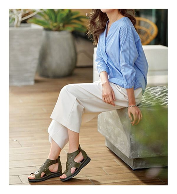 BELLUNA（ベルーナ）の「４Ｅ牛革パンチングハイカットシューズ（サンダル・ミュール）」｜詳細画像