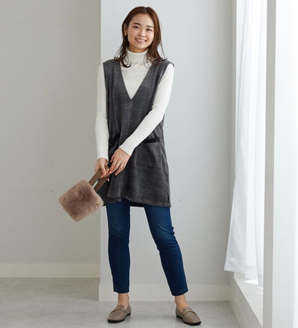 BELLUNA（ベルーナ）の「なめらか裏ベロアジャンパースカート（ジャンパースカート）」｜詳細画像