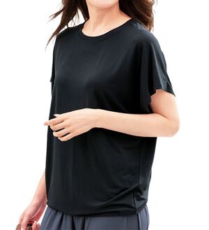 LAVIENNE（ラヴィエンヌ）の「サラッと快適リラックスドルマントップス（スポーツウェア）」｜ブラック