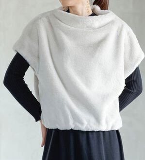 RANAN（ラナン）の「ファープルオーバー（ベスト）」｜ライトグレー