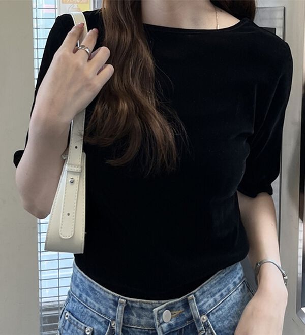 GeeRA（ジーラ）の「ベロアバックオープンカットソー（カットソー）」｜詳細画像