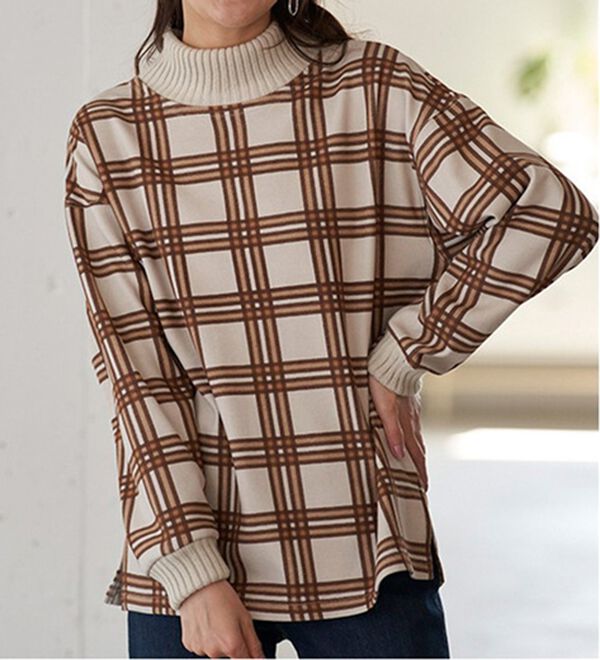 BELLUNA（ベルーナ）の「まるで着る毛布！静電防止付裏ファーニットリブトレーナー（トレーナー・スウェット）」｜詳細画像