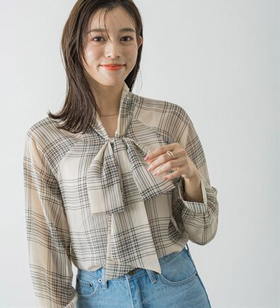 Pierrot（ピエロ）の「選べる柄２ｗａｙリボンブラウス（ブラウス）」