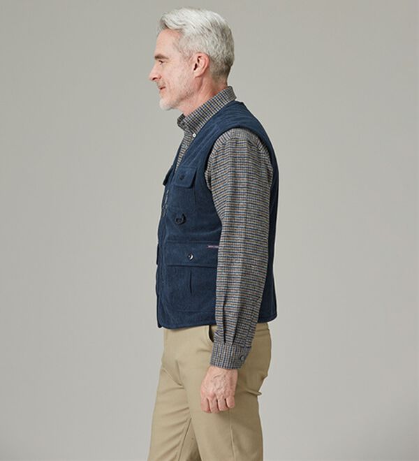「柔らかコーデュロイ裏ボア多ポケットベスト（メンズベスト）」｜詳細画像