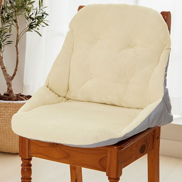 iellio（イエリオ）の「腰ポカクッション＜吸湿発熱・蓄熱・抗菌防臭・固綿入り＞（チェアカバー・チェアパッド）」｜アイボリー