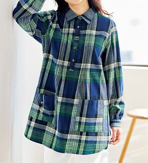 BELLUNA（ベルーナ）の「綿１００％起毛チェック柄かっぽうシャツ（パジャマ・ルームウェア）」｜ネイビー系チェック