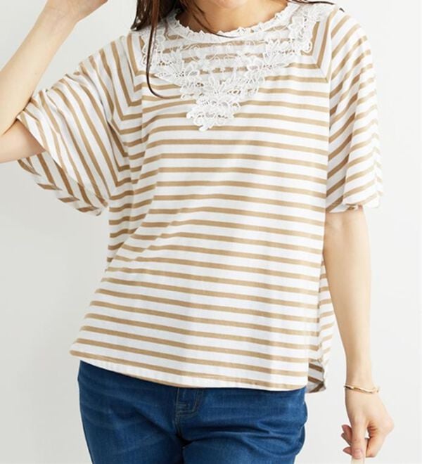 BELLUNA（ベルーナ）の「レース使いポンチョデザインプルオーバー（カットソー）」｜ベージュ系