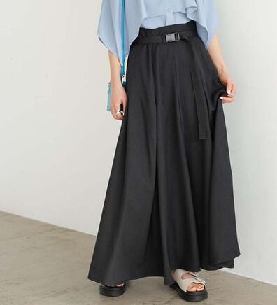 GeeRA（ジーラ）の「ワークベルト付フレアースカート（ロングスカート）」