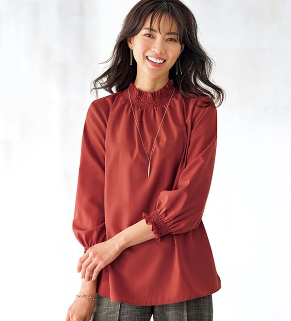 BELLUNA（ベルーナ）の「衿＆袖シャーリング使いブラウス（ブラウス）」｜詳細画像