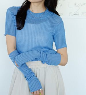 GeeRA（ジーラ）の「アームウォーマー付リブニット（ニット・セーター）」｜ライトブルー