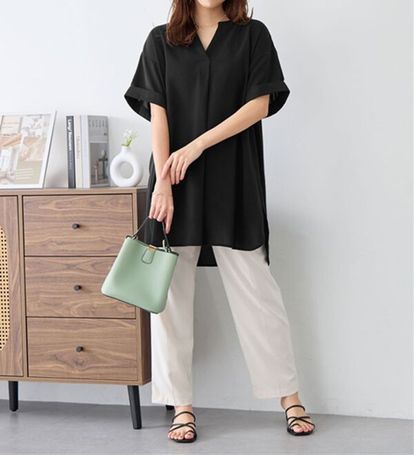 alotta（アロッタ）の「スキッパーとろみブラウスチュニック（ブラウス）」｜詳細画像