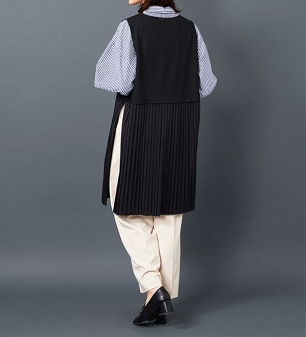 BELLUNA（ベルーナ）の「【Ｌａｇｒｉｌｕａ】異素材切替プリーツロングベスト（ジレ）」｜詳細画像