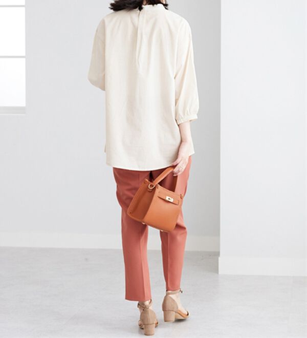 BELLUNA（ベルーナ）の「コード刺しゅうデザインシャツチュニック（チュニック）」｜詳細画像