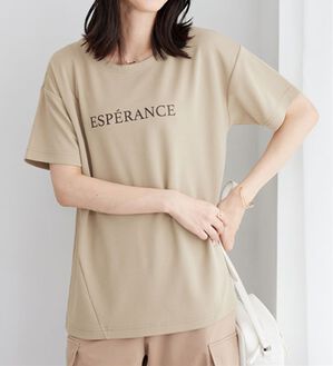 BELLUNA（ベルーナ）の「ジャカード素材ロゴプリントプルオーバー（カットソー）」｜ベージュ