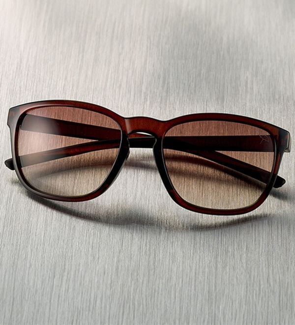 「シーンで選ぶ！ブランドファッショングラス（メンズスポーツ用品）」｜APブラウン