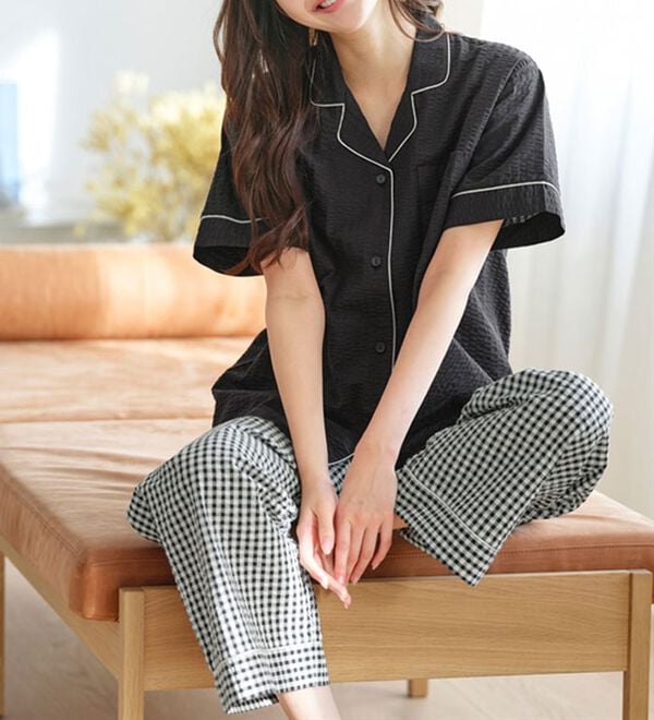 YU'NOW（ユナウ）の「【半袖＋ロングパンツ】綿１００％サッカーシャツパジャマ（パジャマ・ルームウェア）」｜詳細画像