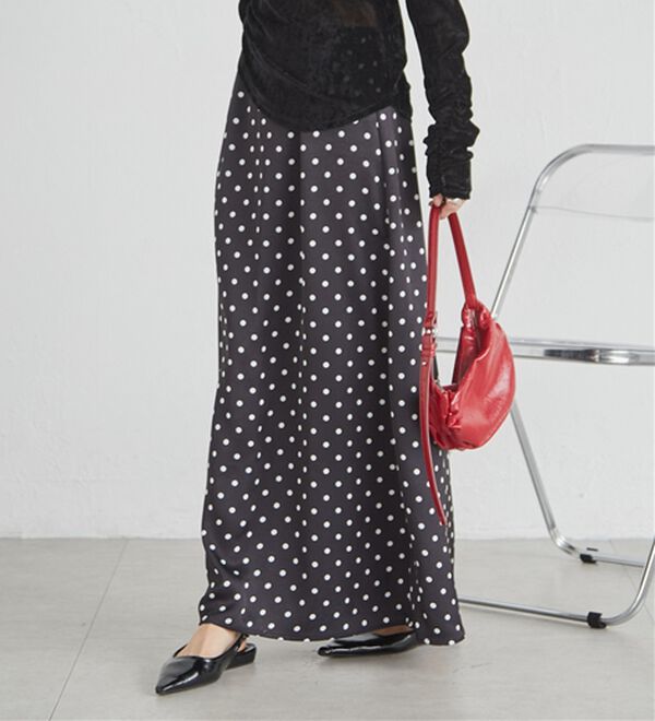 RANAN（ラナン）の「エンボスサテンナロースカート（ロングスカート）」｜詳細画像