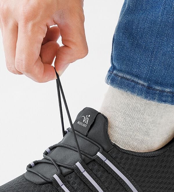 「歩きたくなるスットインシューズ（フラットシューズ）」｜詳細画像