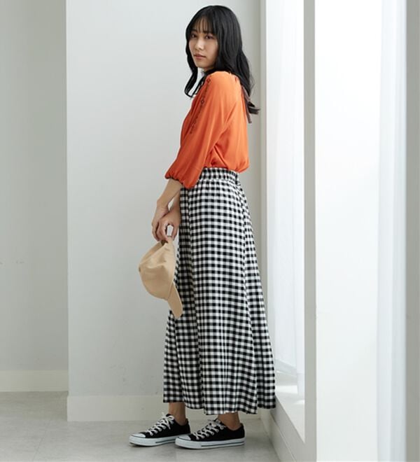 BELLUNA（ベルーナ）の「シフォン素材刺しゅうデザインブラウス（ブラウス）」｜詳細画像