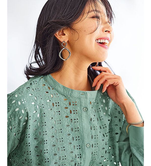 BELLUNA（ベルーナ）の「花柄レース切替シャツジャケット（シャツ）」｜詳細画像