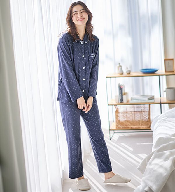 LAVIENNE（ラヴィエンヌ）の「【上質な寝心地を】良眠仕様カットソー素材パジャマ＜マリクレールビス＞（パジャマ・ルームウェア）」｜詳細画像