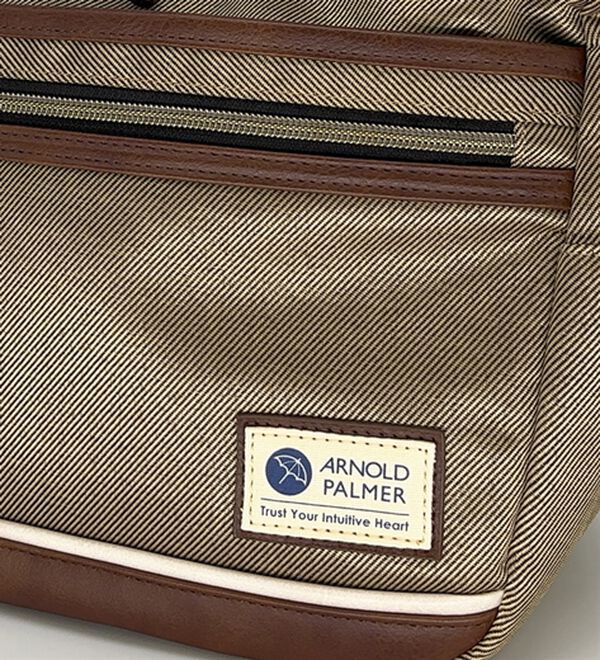 「＜アーノルド　パーマー＞収納上手なクロスボディバッグ（メンズボディバッグ・ウエストポーチ）」｜詳細画像