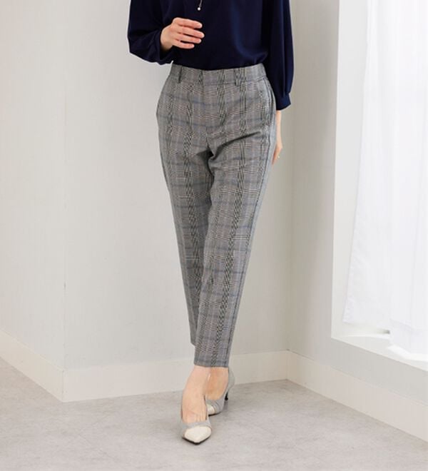 BELLUNA（ベルーナ）の「サマ見え！美脚テーパードパンツ（テーパードパンツ）」｜詳細画像