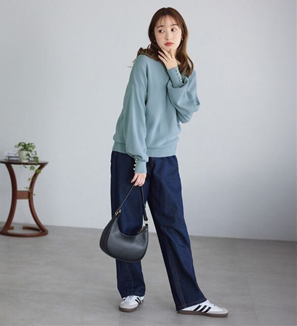 alotta（アロッタ）の「綿１００％のやさしい着心地　ゆったり袖パールトップス（ニット・セーター）」｜詳細画像
