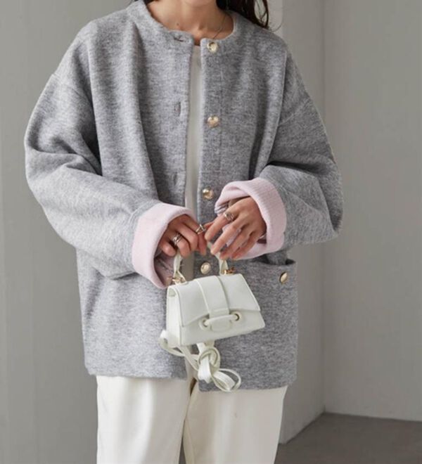 RANAN（ラナン）の「裏配色ゴールド調ボタンニットコーディガン（ニットカーディガン）」｜詳細画像