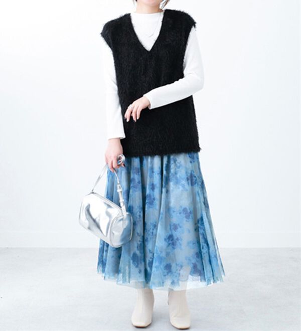 BELLUNA（ベルーナ）の「シャギー素材ベストアンサンブル（アンサンブル）」｜詳細画像