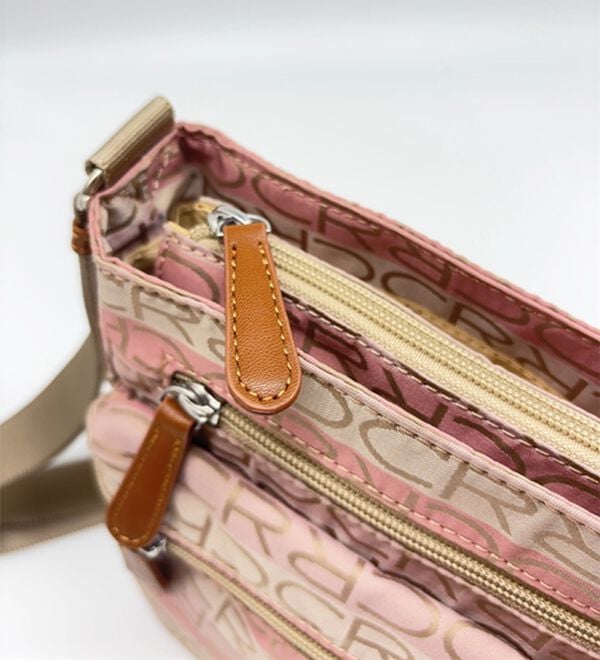 BELLUNA（ベルーナ）の「＜クロコダイル＞ジャカード織ショルダー（ハンドバッグ）」｜詳細画像