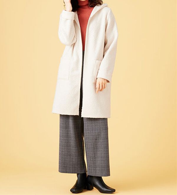 BELLUNA（ベルーナ）の「ボア素材フードデザインコート（ロングコート）」｜詳細画像