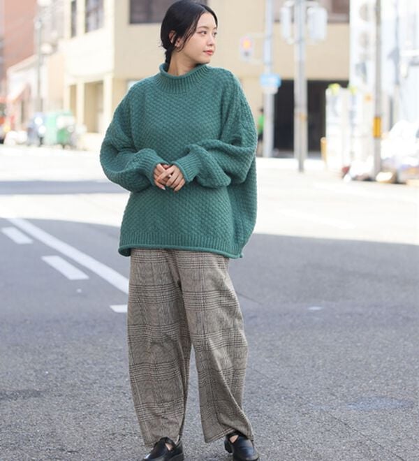 A HAPPY MARILYN（アハッピーマリリン）の「【ＬＬ～６Ｌ】苦しくないバスケット編みチャンキーニット（ニット・セーター）」｜詳細画像