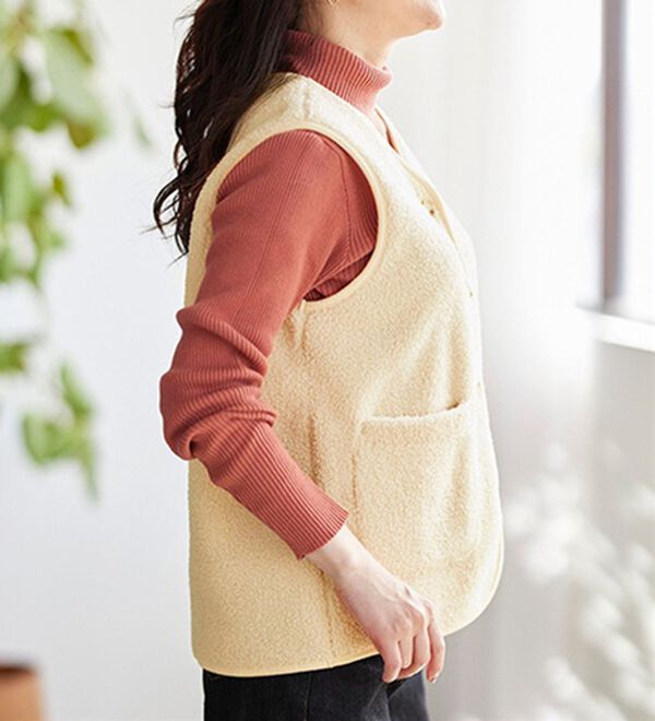 BELLUNA（ベルーナ）の「着回し自在！裏フリースあったかプードルボアベスト（ベスト）」｜詳細画像