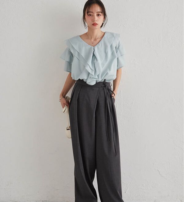 RANAN（ラナン）の「ビッグカラーフリルハーフスリーブブラウス（シャツ）」｜詳細画像