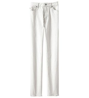 BELLUNA（ベルーナ）の「ヒンヤリ冷感！ライトオンスジーンズ　テーパード（テーパードパンツ）」｜オフ白