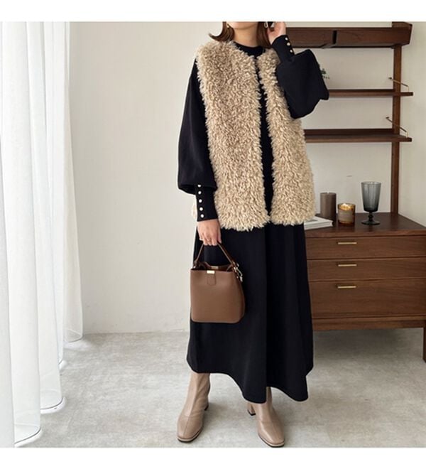 GeeRA（ジーラ）の「フィット＆フレアーニットワンピース（ニットワンピース）」｜詳細画像