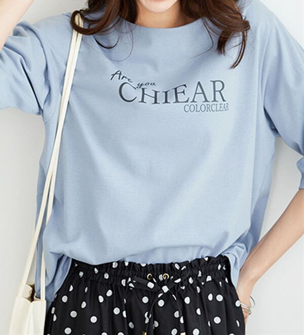 BELLUNA（ベルーナ）の「汗ジミ対策！袖タック使いロゴプルオーバー（カットソー）」｜詳細画像