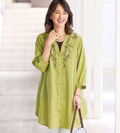 BELLUNA（ベルーナ）の「綿１００％シャドーチェック素材刺しゅうチュニック（チュニック）」