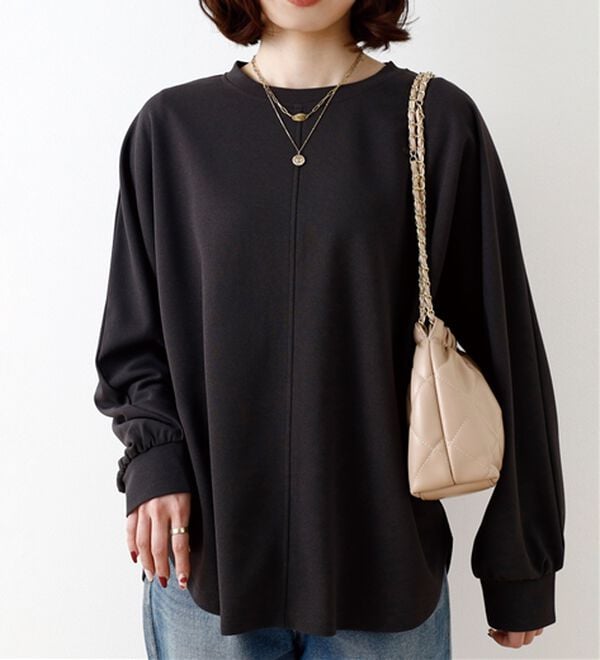BELLUNA（ベルーナ）の「きれい見えジョーゼット素材Tブラウス（ブラウス）」｜チャコール