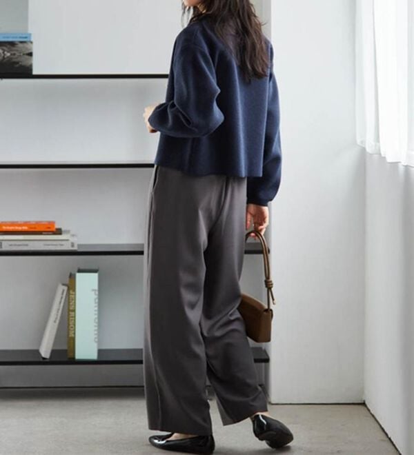 RANAN（ラナン）の「【4つの機能付き】洗える！ゴールド調ボタンニットカーディガン（ニットカーディガン）」｜詳細画像