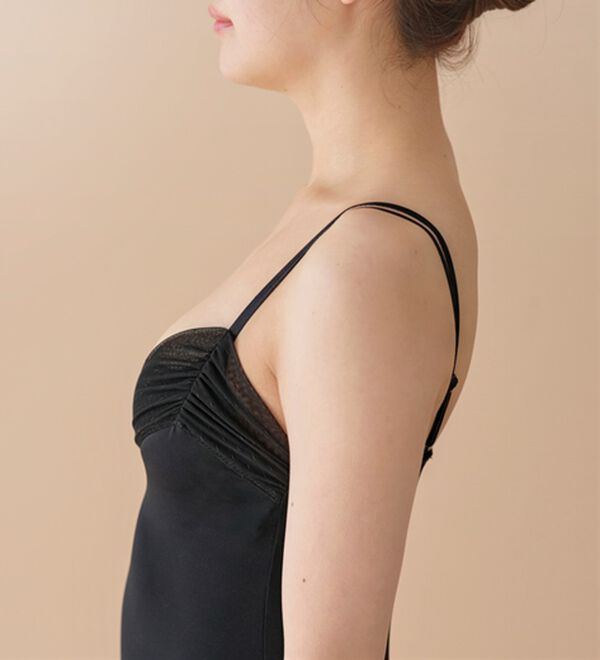 YU'NOW（ユナウ）の「まる胸メイクのちゅるんブラキャミ（ブラトップ・カップ付きインナー）」｜詳細画像