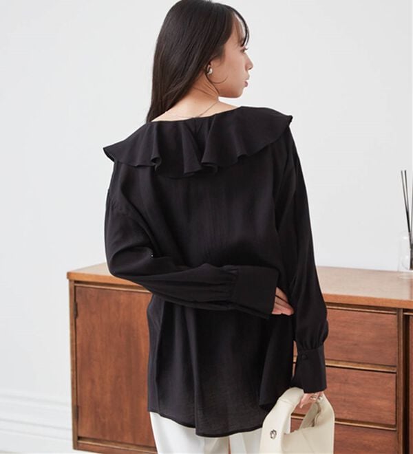 RANAN（ラナン）の「ラッフルフリルオーバーブラウス（ブラウス）」｜詳細画像