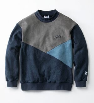 「＜フィラ＞スエード調ニット使い裏ボアトレーナー（メンズトレーナー）」｜ネイビー