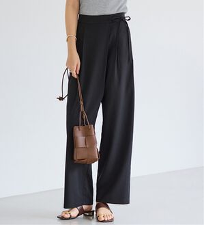 alotta（アロッタ）の「ラップリボンスラックス（フルレングスパンツ）」｜ブラック