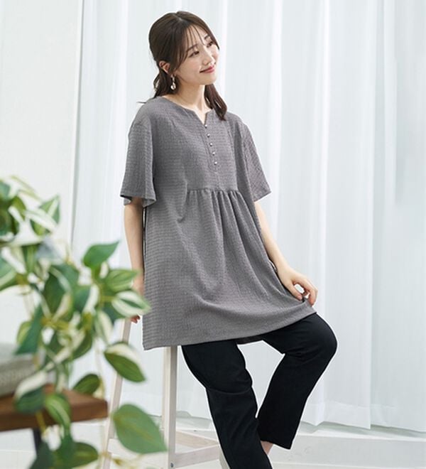 BELLUNA（ベルーナ）の「よく伸びてラク！ポコポコ着やせチュニック（チュニック）」｜詳細画像