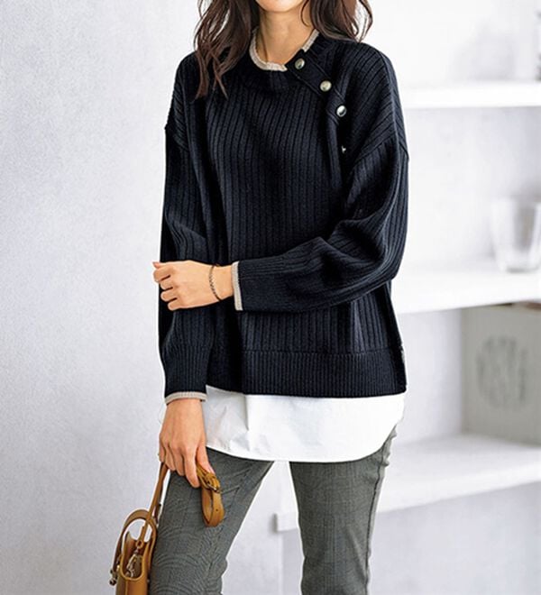 BELLUNA（ベルーナ）の「金ボタン使い重ね着風ニットチュニック（チュニック）」｜詳細画像