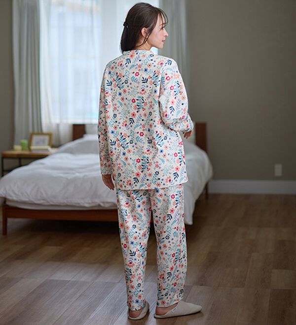 LAVIENNE（ラヴィエンヌ）の「綿入りキルトパジャマ（パジャマ・ルームウェア）」｜詳細画像