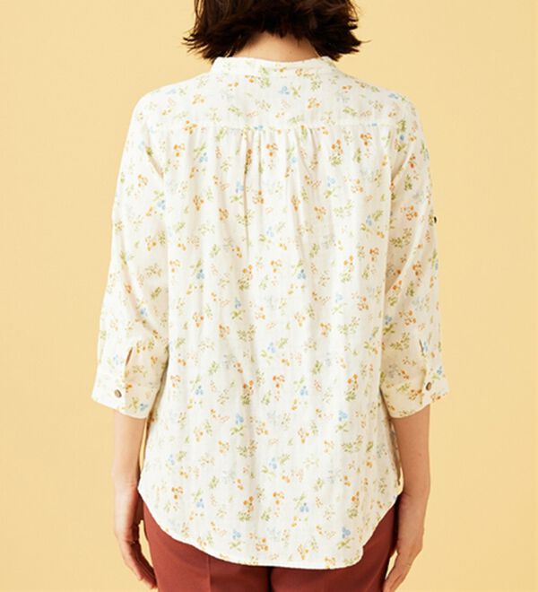 BELLUNA（ベルーナ）の「ダブルガーゼ素材多ボタンオーバーブラウス（ブラウス）」｜詳細画像